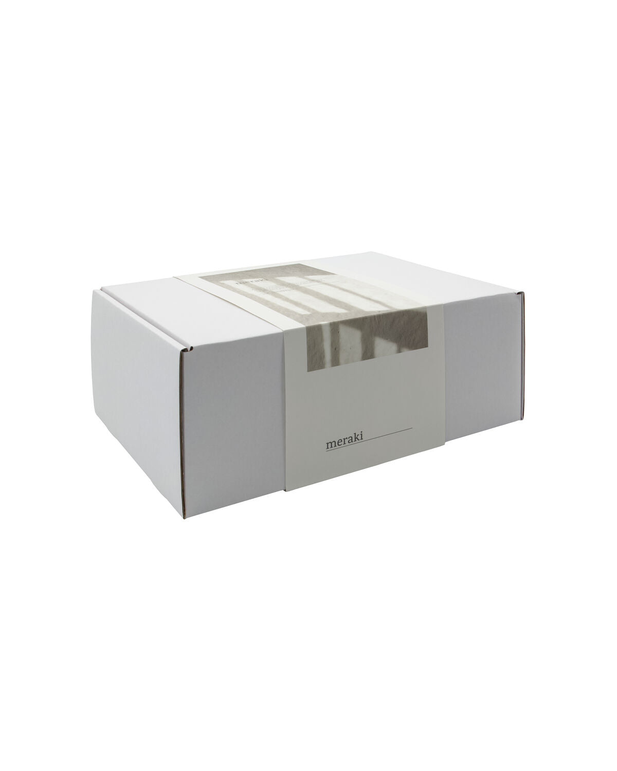 Beige Geschenkbox von Meraki mit praktischem Korb, Geschirrtuch und Schwamm – perfektes Set für umfassende Reinigung im Haushalt.