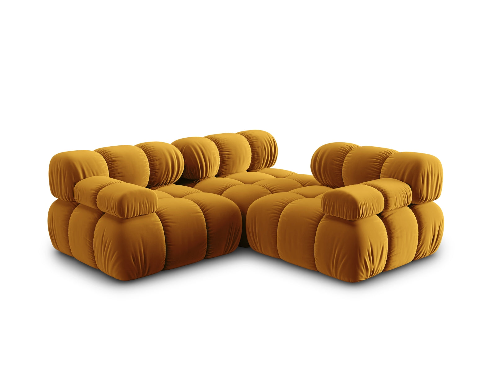 Elegantes 3-Sitzer Sofa Bellis in warmem Gelb, aus hochwertigem Velours, perfekt für stilvolle und einladende Wohnbereiche.