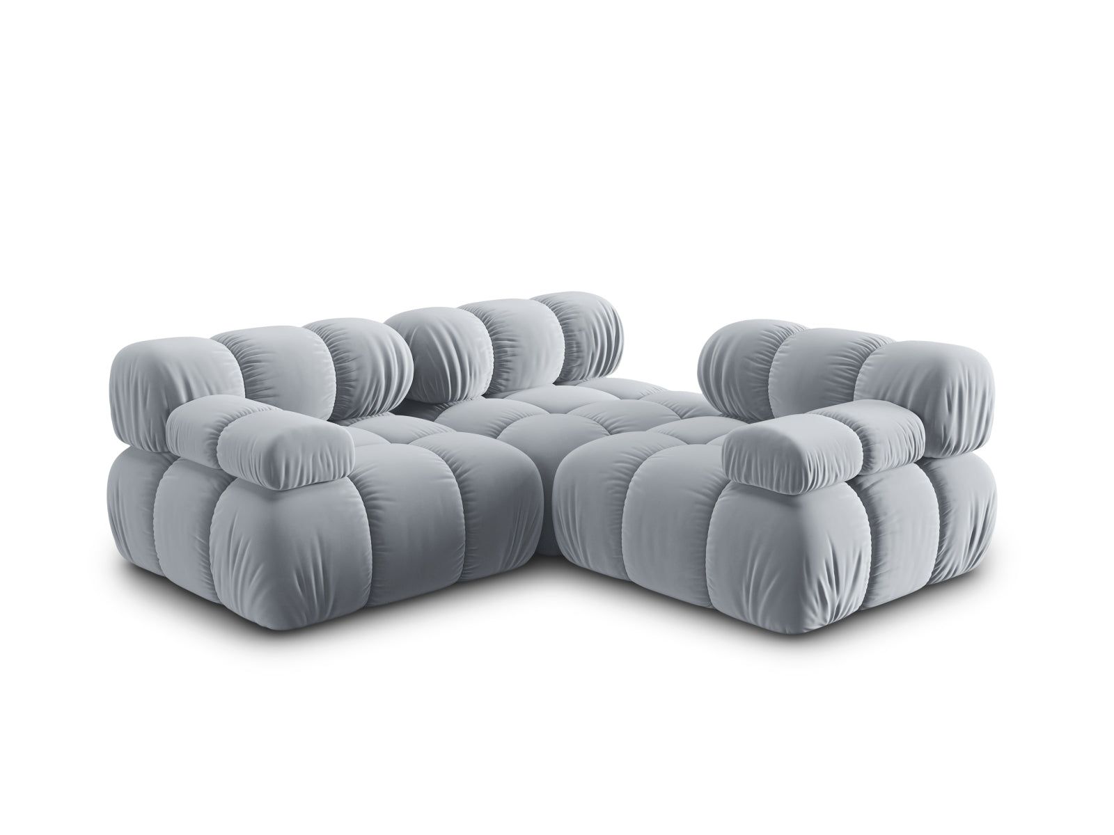 Elegantes Bellis Velour Sofa in sanftem Hellblau, ideal für stilvolle Wohnräume. Modulares Design für individuelle Anpassung und Komfort.