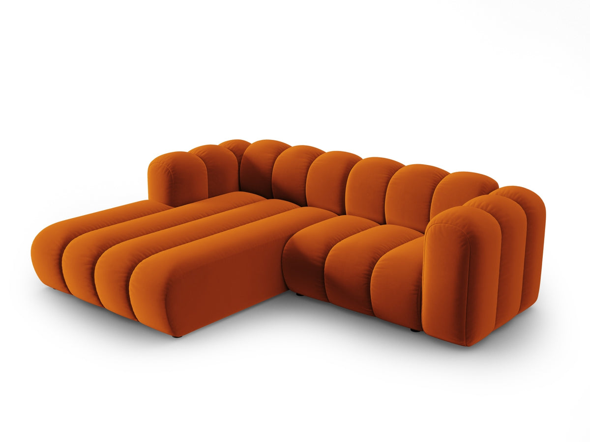 Lupine Velour modulares Ecksofa links 3 Sitzer in Terracotta-Salvador präsentiert im Onlineshop von KAQTU Design AG. L-Sofa links ist von Micadoni