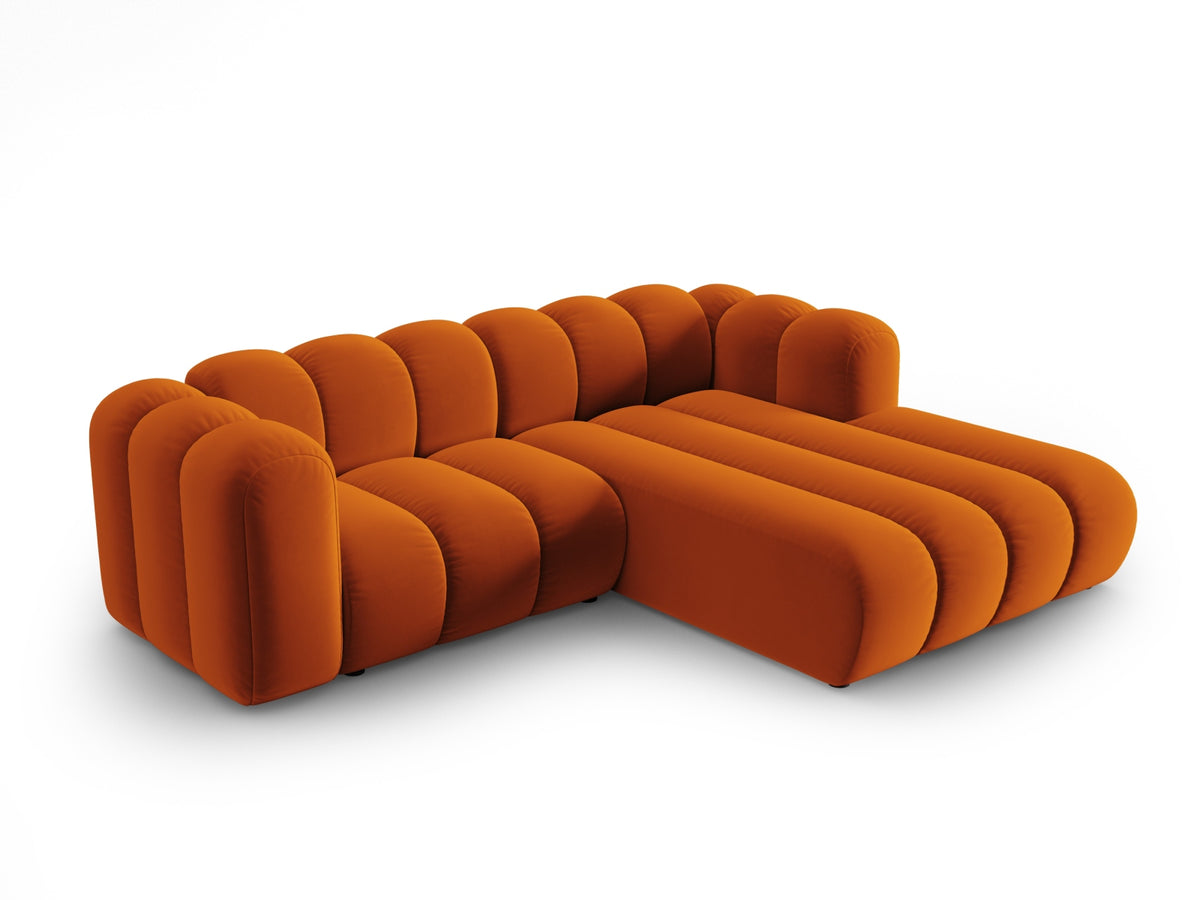 Lupine Velour modulares Ecksofa rechts 3 Sitzer in Terracotta-Salvador präsentiert im Onlineshop von KAQTU Design AG. L-Sofa rechts ist von Micadoni