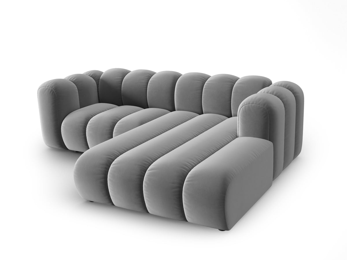Lupine Velour modulares Ecksofa rechts 3 Sitzer in Grey-Salvador präsentiert im Onlineshop von KAQTU Design AG. L-Sofa rechts ist von Micadoni