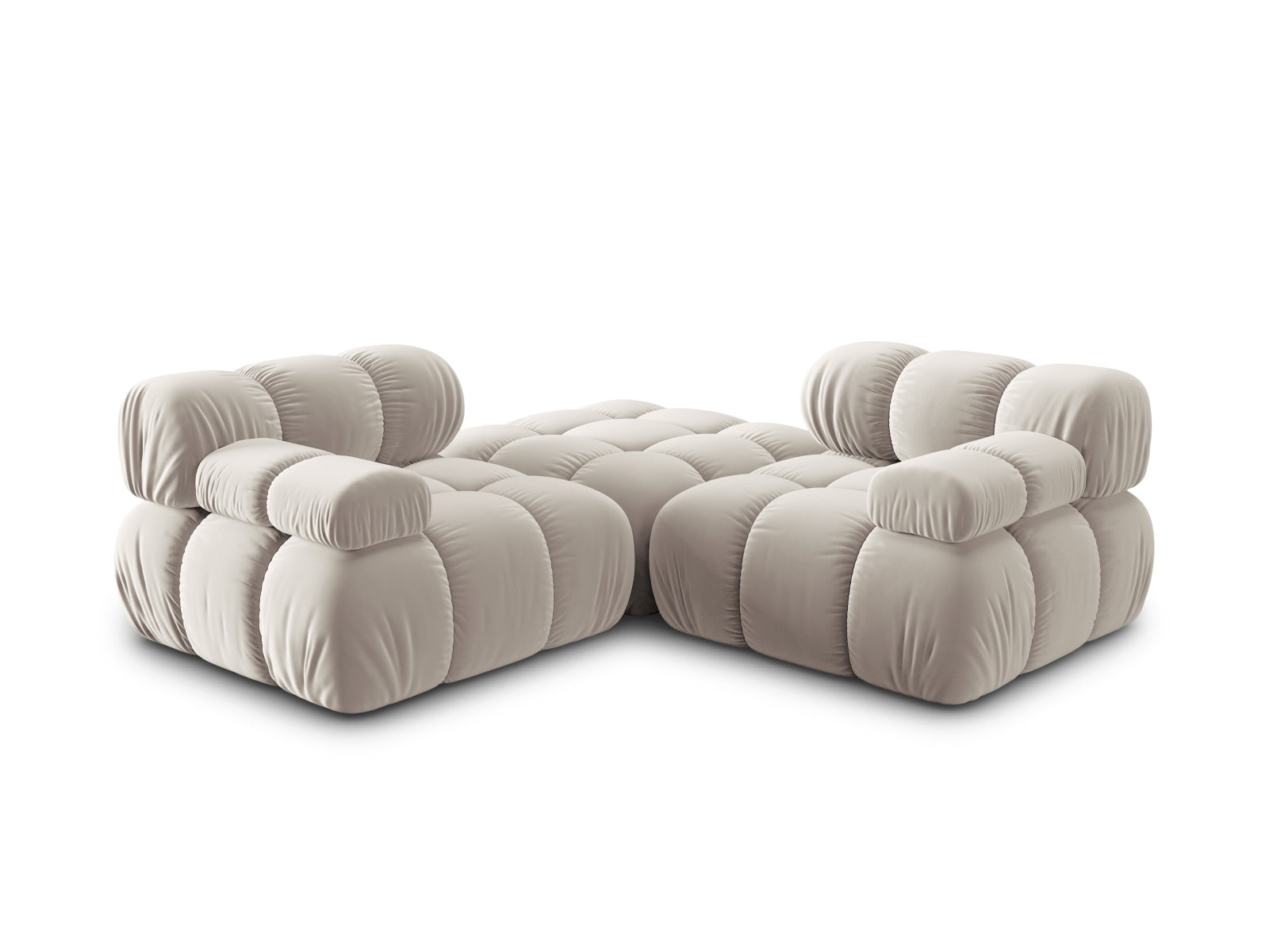 Erleben Sie das Bellis Velour Sofa 3 Sitzer von Micadoni – ein elegantes, modulares Möbelstück, das Komfort und individuelle Gestaltungsmöglichkeiten bietet.