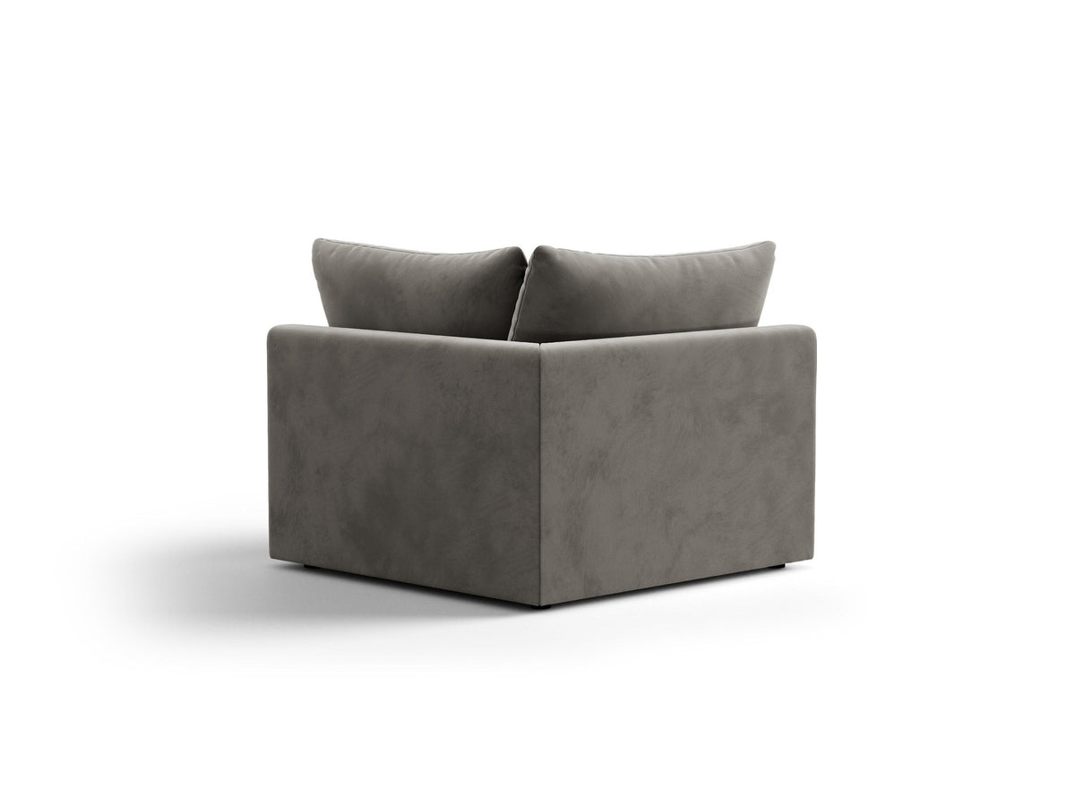 Eckmodul des Bloom Sofas von Micadoni in leichtem Beige, Bezug aus Casino Velours-Stoff, schwarze Kunststoffbeine, gepolsterte Rückenlehne.
