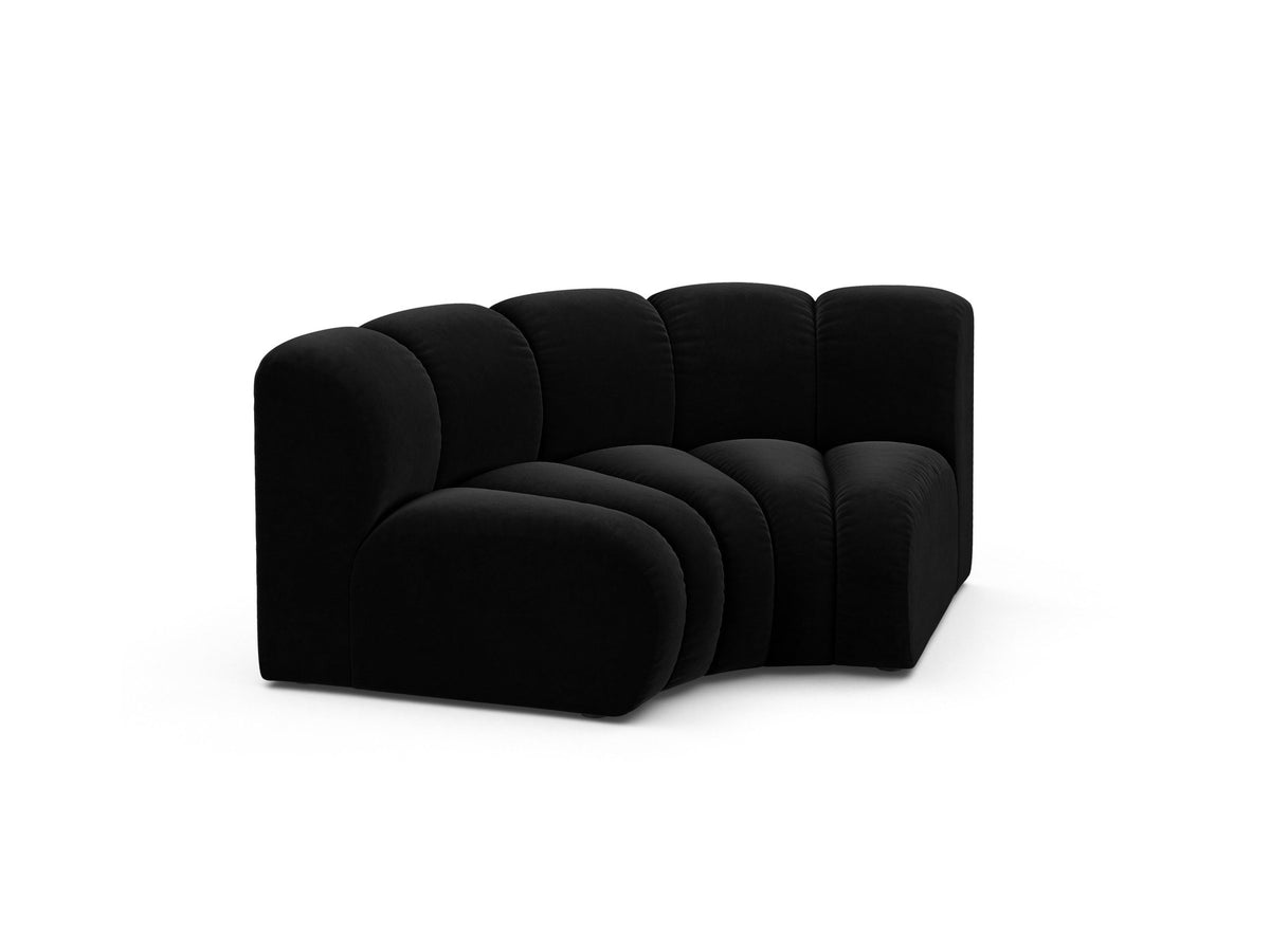 Produktfoto des Lupine Eckmoduls von Micadoni: modulares Sofa-Eckelement in leichtem Beige mit Venus-Samtbezug und schwarzen Kunststoffbeinen.