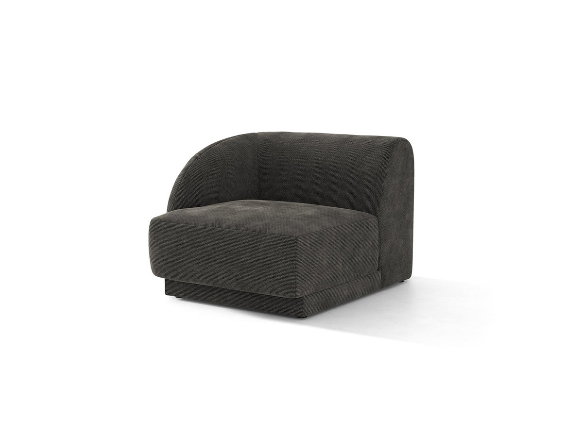 Dunkelbeiger Einsitzer aus der modularen Miley-Sofa-Serie von Micadoni, Bezug aus Bluvel-Stoff, schwarze Kunststofffüsse, kompakte quadratische Form.