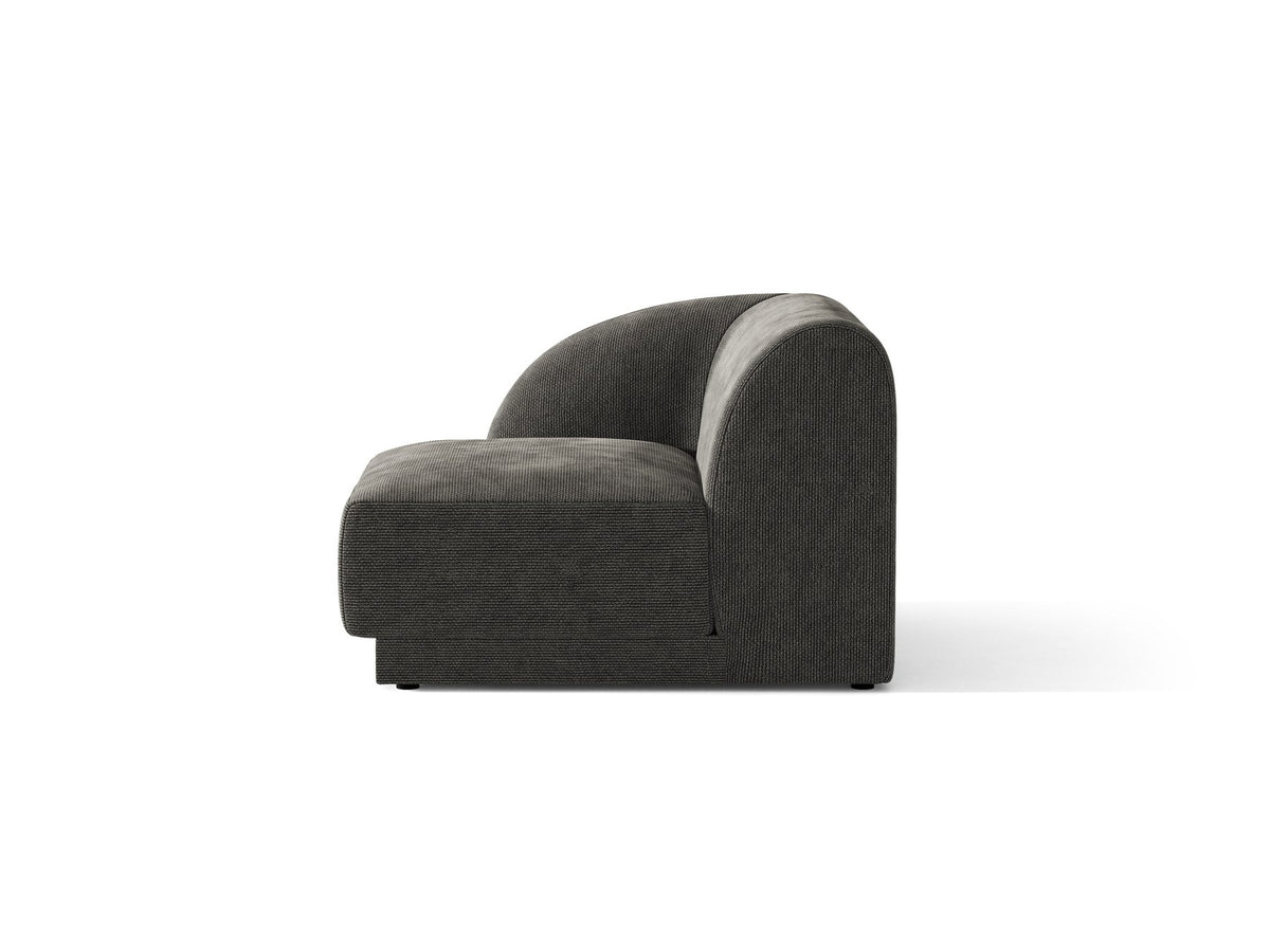 Dunkelbeiger Einsitzer aus der modularen Miley-Sofa-Serie von Micadoni, Bezug aus Bluvel-Stoff, schwarze Kunststofffüsse, kompakte quadratische Form.