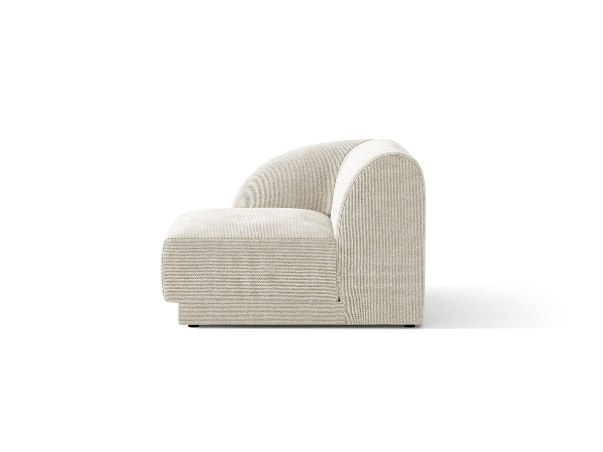 Dunkelbeiger Einsitzer aus der modularen Miley-Sofa-Serie von Micadoni, Bezug aus Bluvel-Stoff, schwarze Kunststofffüsse, kompakte quadratische Form.