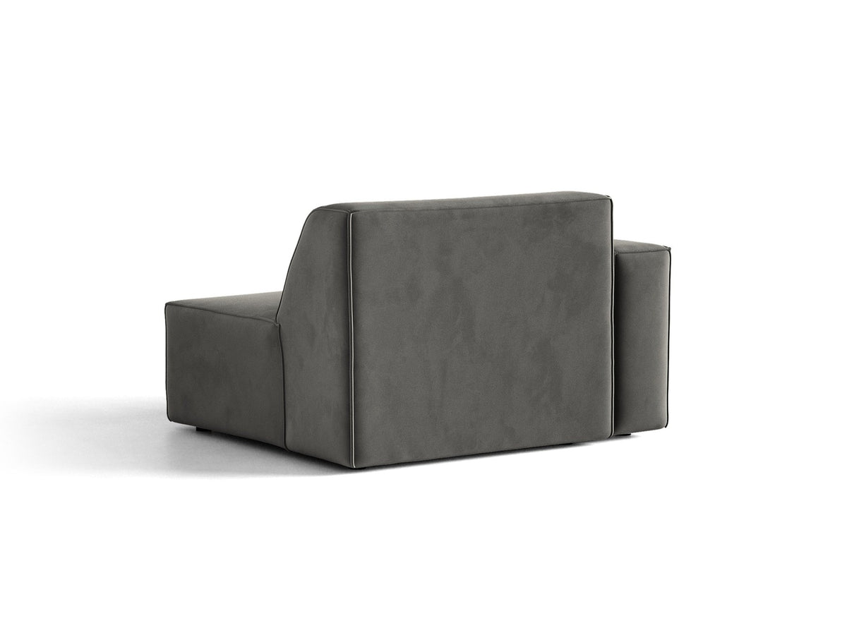 Modulares Sofa-Element Jodie von Micadoni in leichtem Beige mit Venus-Samtstoff, schwarzen Kunststoffbeinen und niedriger Rückenlehne.
