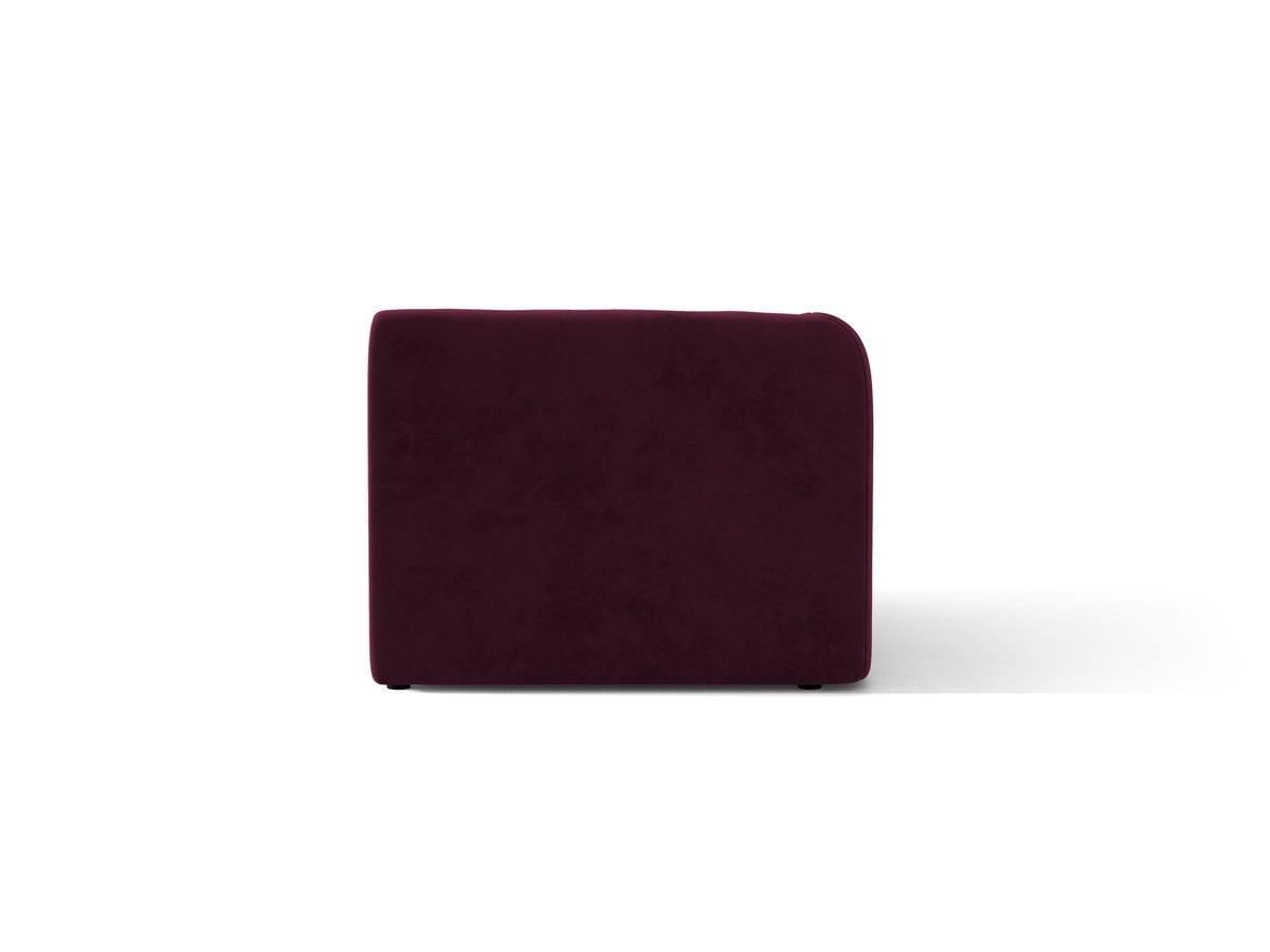 Dunkelbeiger Einsitzer aus der modularen Miley-Sofa-Serie von Micadoni, Bezug aus Bluvel-Stoff, schwarze Kunststofffüsse, kompakte quadratische Form.