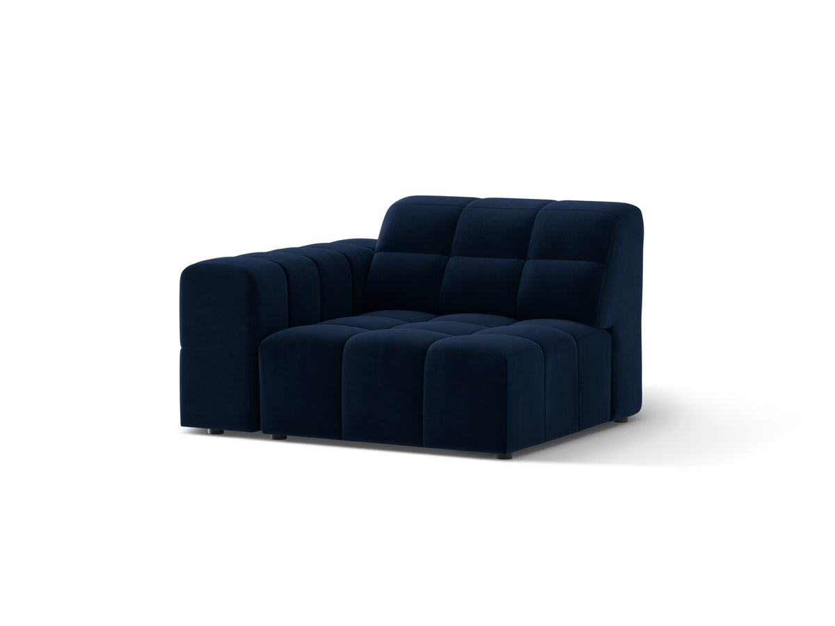 Modulares Sofa Jennifer von Micadoni in leichtem Beige mit Chenille-Stoffbezug, schwarzen Kunststoffbeinen und niedriger Rückenlehne.