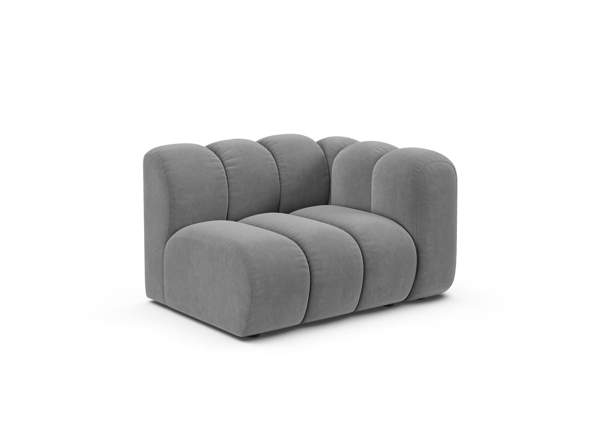 Produktfoto des Lupine Einsitzers von Micadoni: modulares Sofa mit beigem Venus-Stoffbezug und schwarzen Kunststoffbeinen.