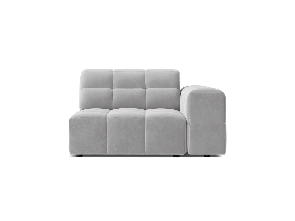 Modulares Sofa Jennifer von Micadoni in leichtem Beige mit Eden-Stoff, schwarzen Kunststoffbeinen und rechter Ausrichtung.