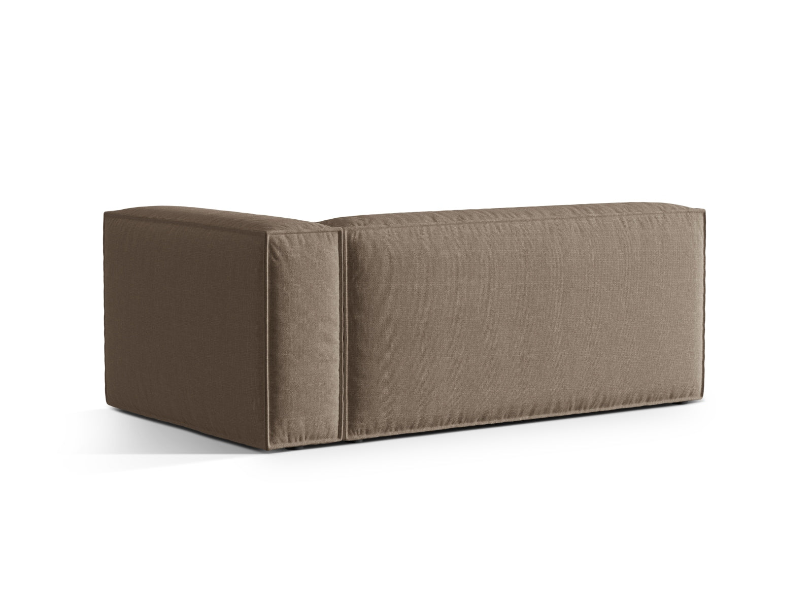 Elegantes 3-Sitzer Sofa Nuria in Cappuccino-Liberty, ideal für moderne Wohnräume und entspannte Stunden mit Freunden und Familie.
