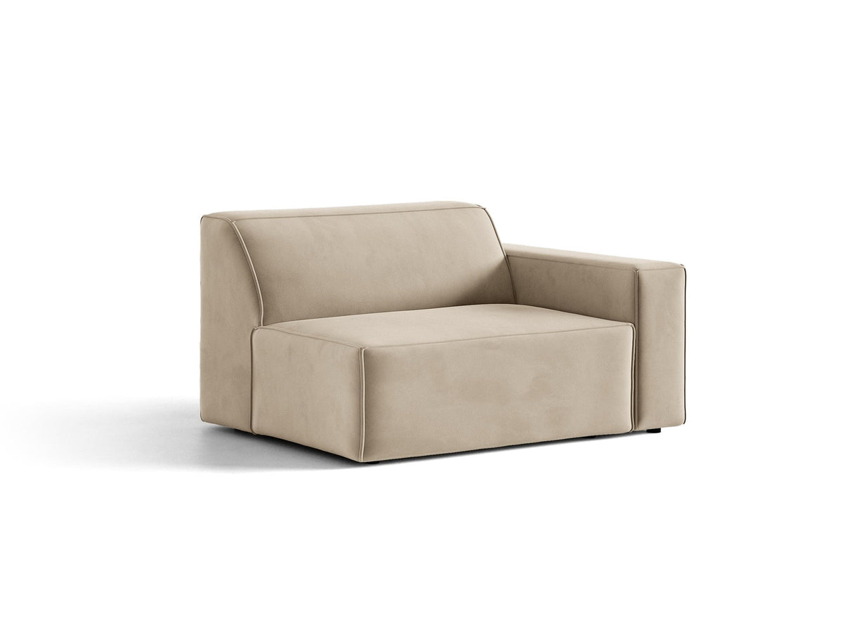 Modulares Sofa Jodie von Micadoni in leichtem Beige, Venus Samtstoff, schwarzen Kunststoffbeinen, rechtsseitige Ausrichtung als Eckmodul.