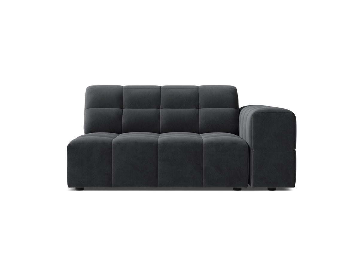 Modulares Sofa Jennifer von Micadoni in leichtem Beige, Bezug aus Eden-Chenille mit 3D-Struktur, schwarze Kunststoffbeine, rechtsseitige Ausrichtung.
