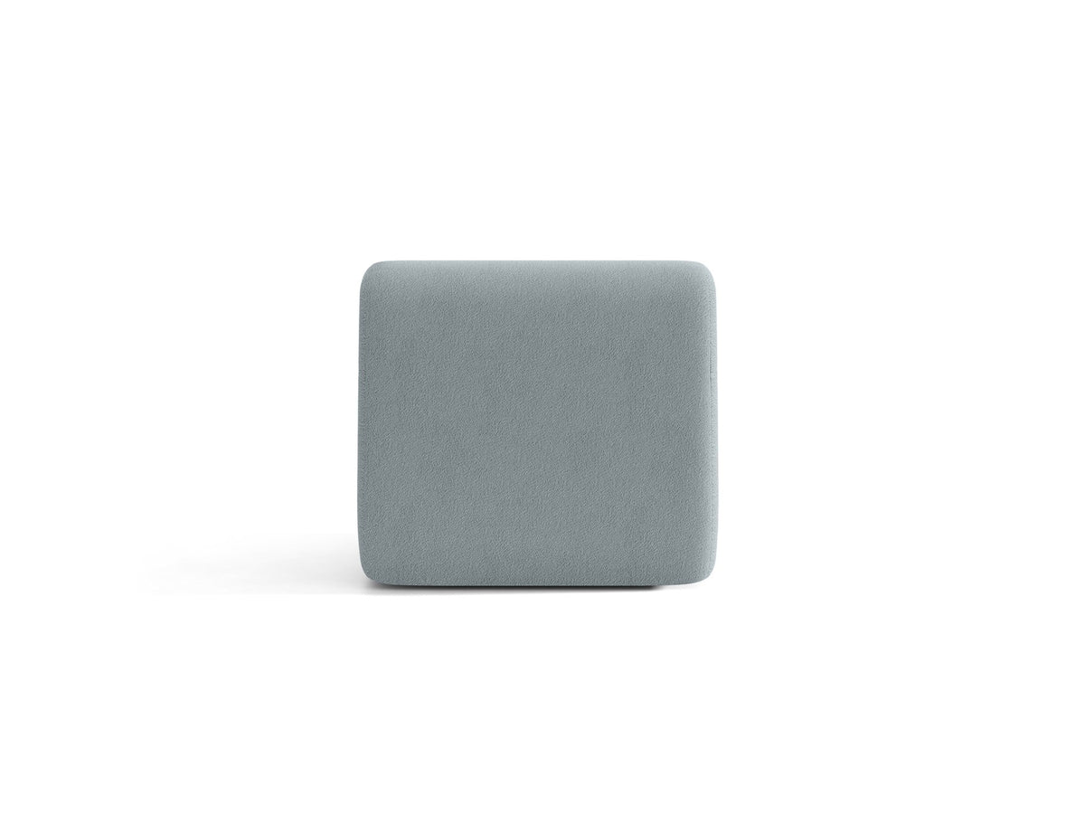 Armloses Samtmodul-Sofaelement Neo von Micadoni in dunklem Olivgrün, mit schwarzen Kunststoffbeinen, Teil eines modularen Sofasystems.