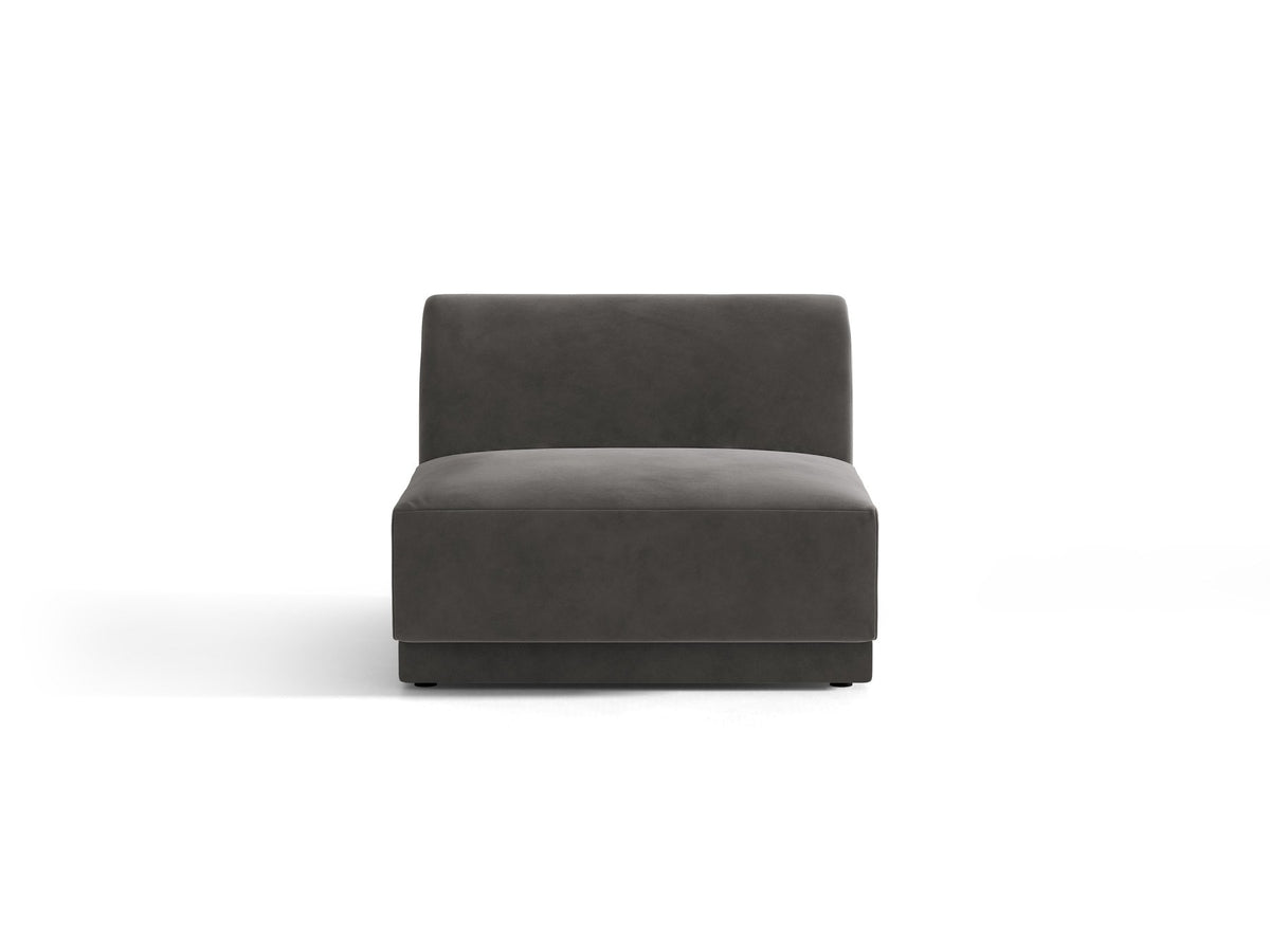 Einsitzer-Modul des Miley Sofas von Micadoni in Dunkelbeige, bezogen mit samtartigem Bluvel-Stoff, mit schwarzen Kunststofffüssen.