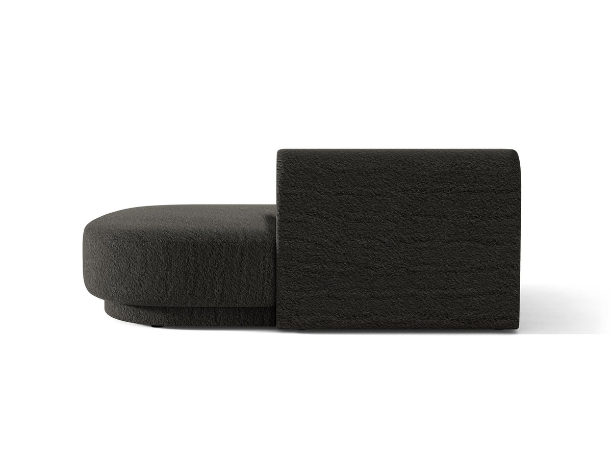 Modulares Sofaelement in Dunkelbeige mit Bluvel-Stoffbezug, schwarzen Kunststoffbeinen und niedriger Rückenlehne, rechts ausgerichtet.