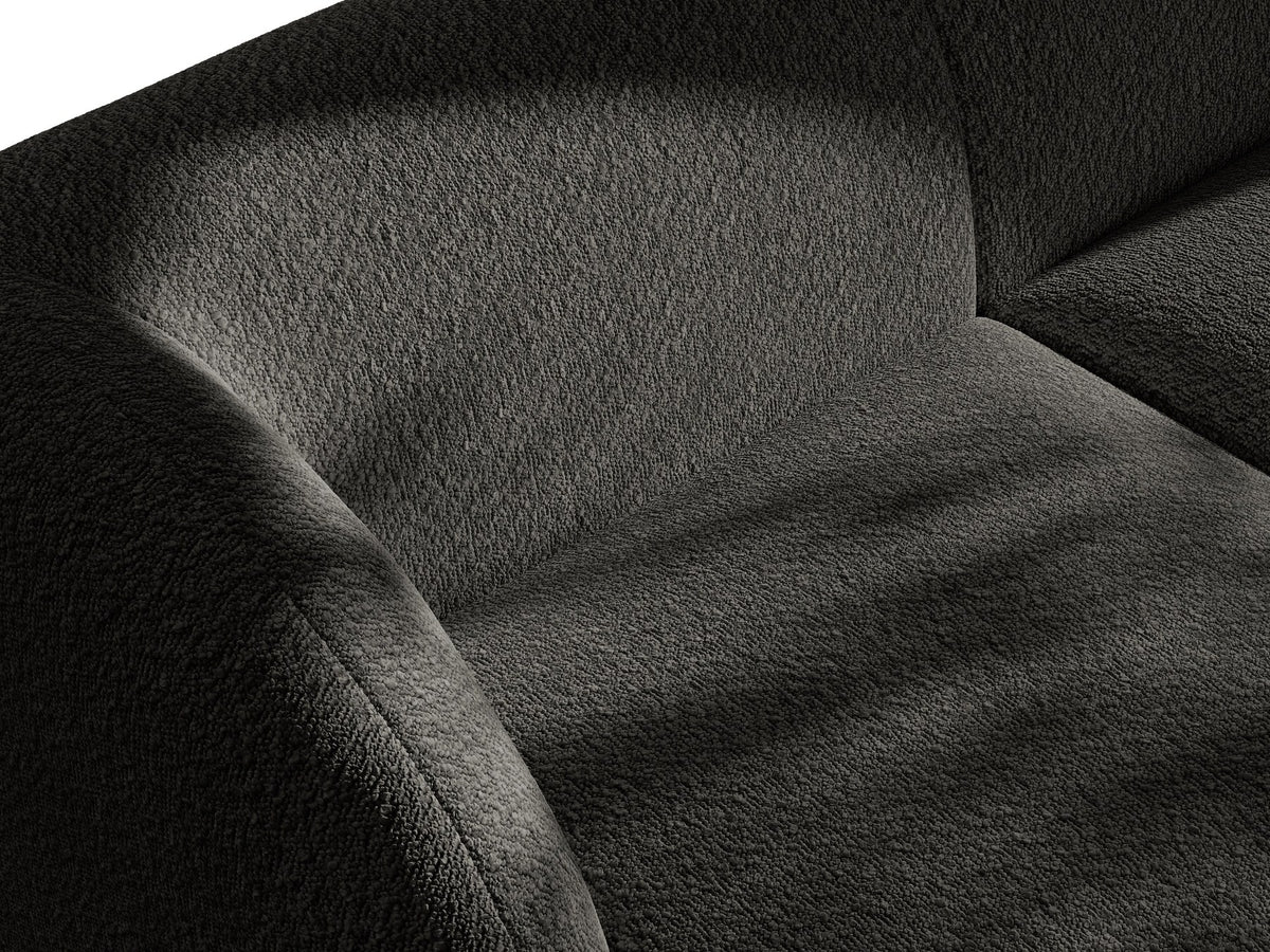 Dunkelbeiges 2er Sofa Miley von Micadoni mit Bluvel-Stoffbezug, schwarzen Kunststoffbeinen und flacher Rückenlehne, freigestellt fotografiert.