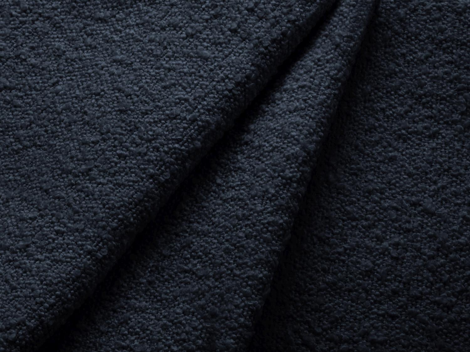 Miley Boucle Sofa 2 Sitzer in Dark Blue-Baloo präsentiert im Onlineshop von KAQTU Design AG. 3er Sofa ist von Micadoni