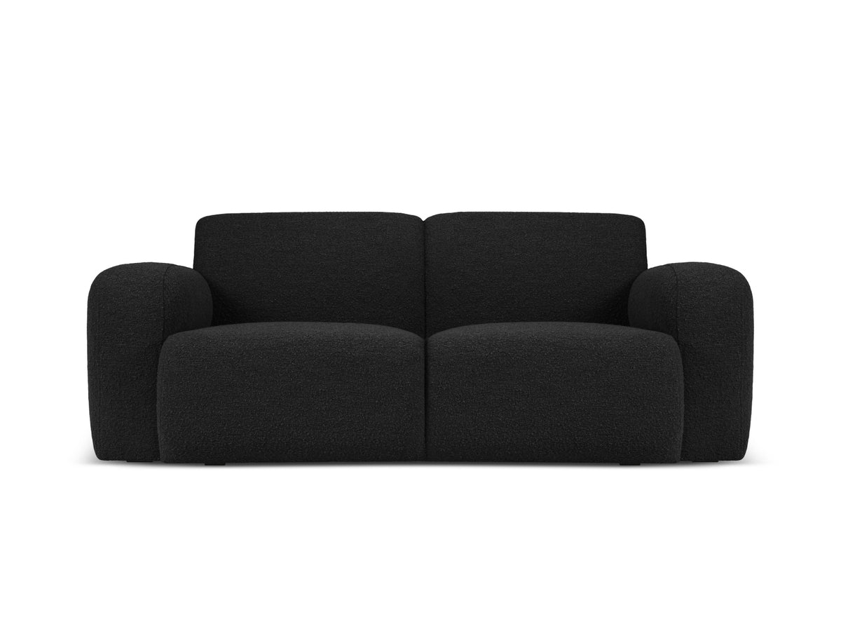 Molino Boucle Sofa 2 Sitzer in Black-Baloo präsentiert im Onlineshop von KAQTU Design AG. 3er Sofa ist von Micadoni