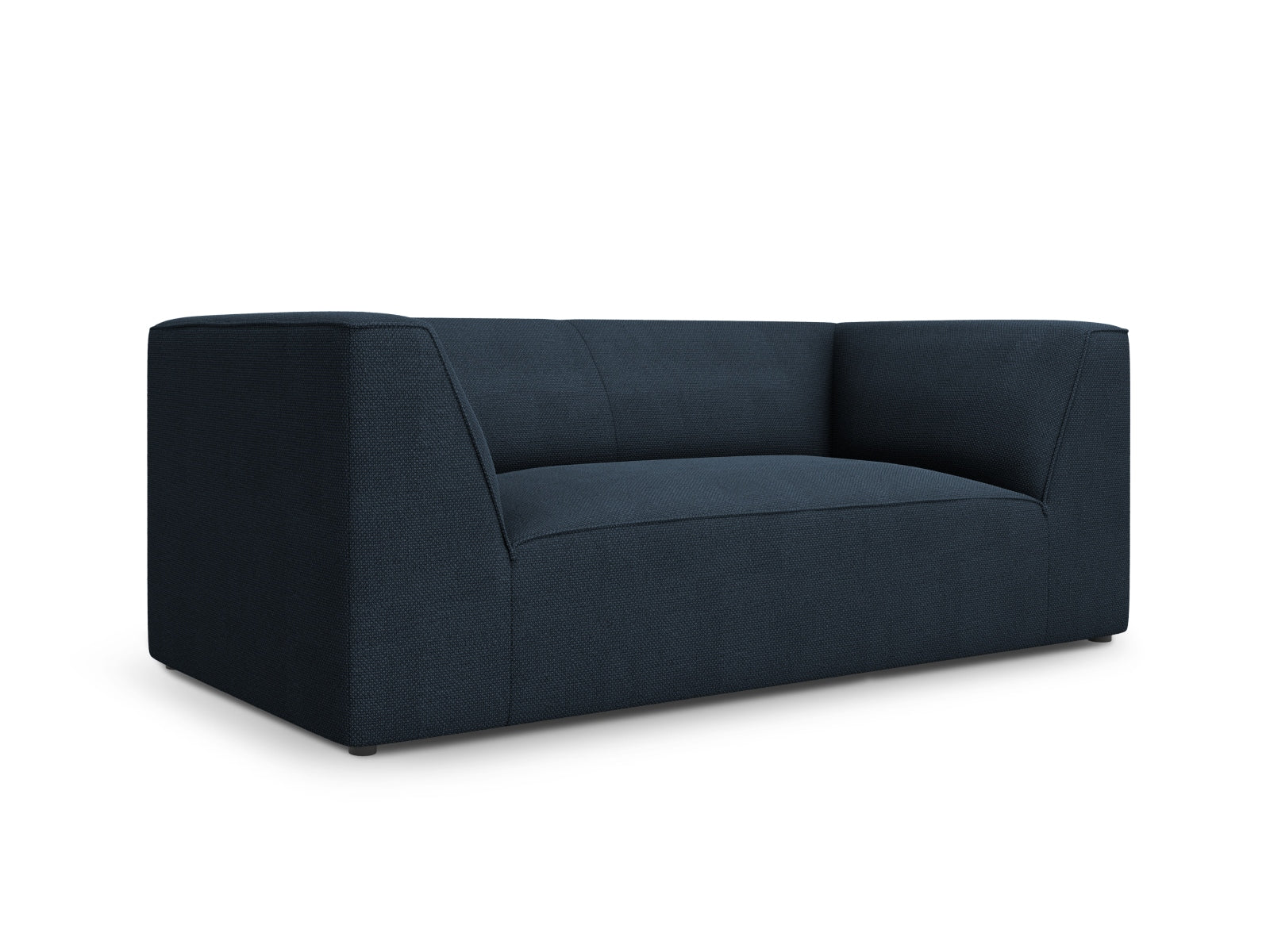 Entdecken Sie das stilvolle Ruby Sofa 2 Sitzer von Micadoni – Komfort und Eleganz für Ihr Zuhause in verschiedenen Farben.