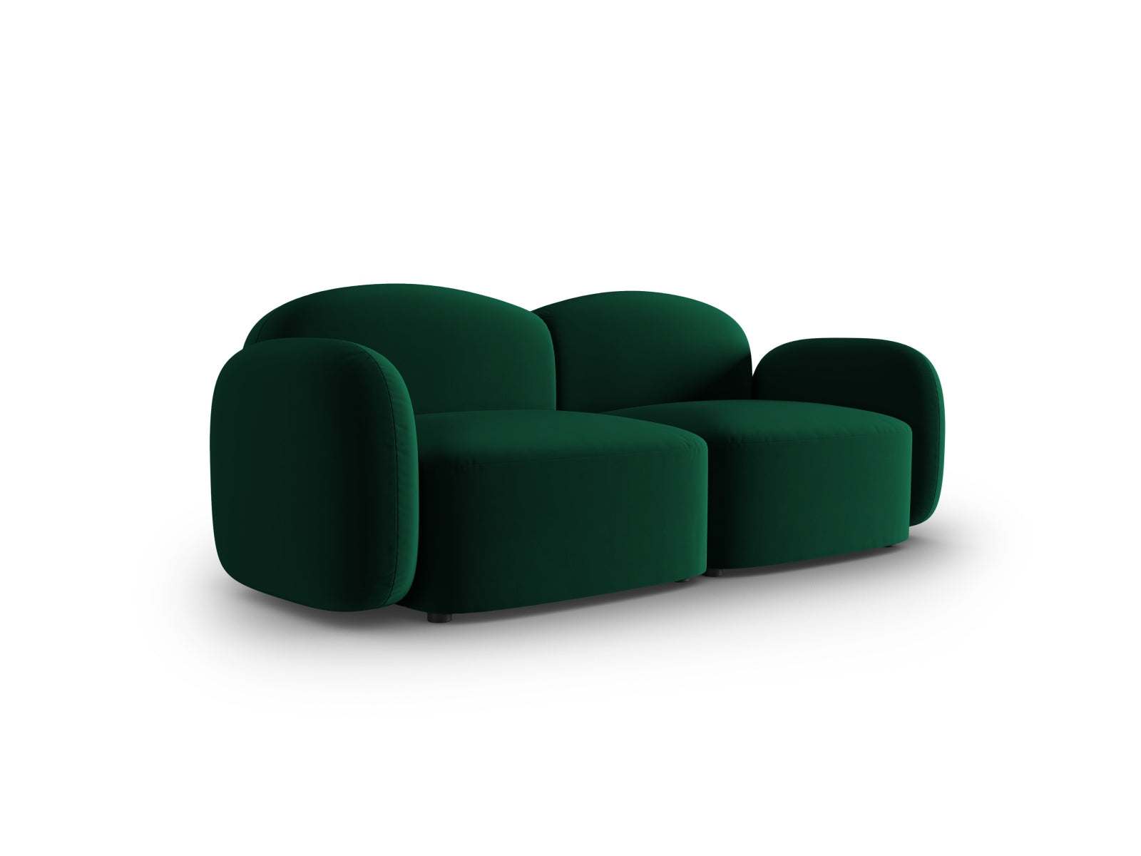 Erleben Sie das stilvolle Blair Velour Sofa 2 Sitzer von Micadoni – ideal für Ihr modernes Zuhause, vereint Komfort und elegantes Design.