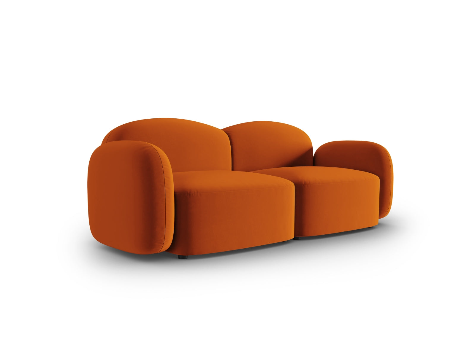 Blair Velour Sofa 2 Sitzer in Terracotta-Casino präsentiert im Onlineshop von KAQTU Design AG. 2er Sofa ist von Micadoni