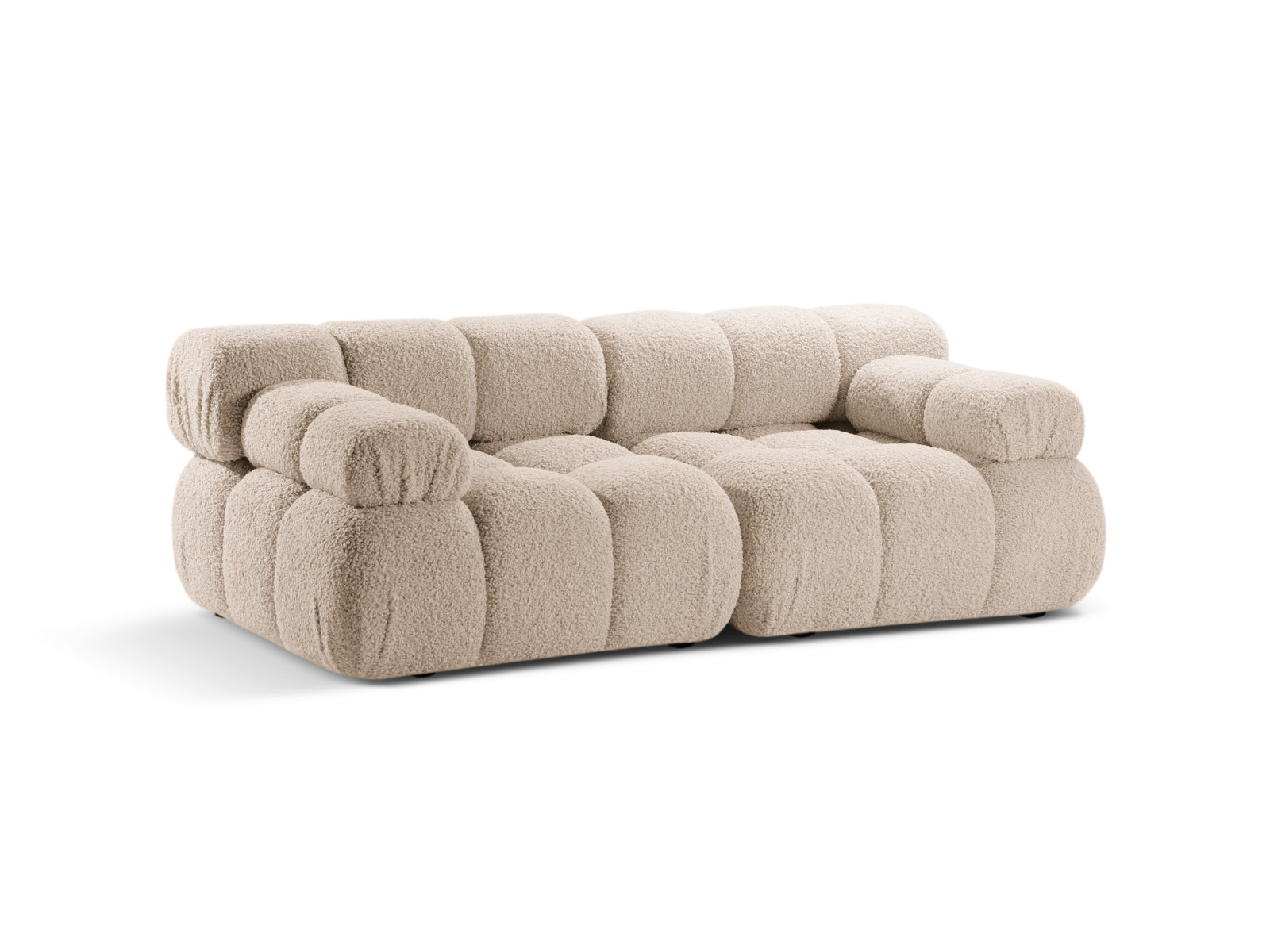 Elegantes Bellis Boucle 2-Sitzer Sofa in hellem Beige, ideal für moderne Wohnräume, erhältlich bei KAQTU Design AG.