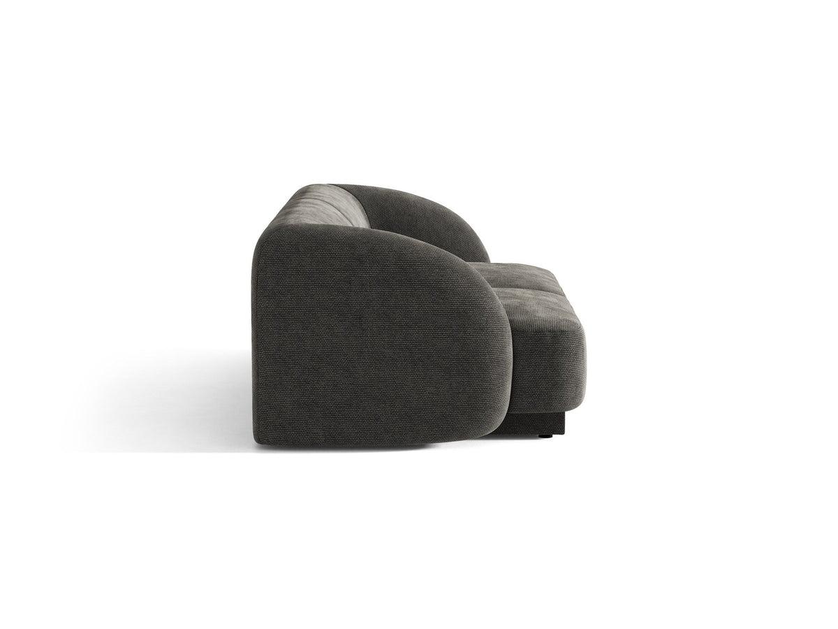 Dunkelbeiges 2er Sofa Miley von Micadoni mit Bluvel-Stoffbezug, schwarzen Kunststoffbeinen und flacher Rückenlehne, freigestellt fotografiert.