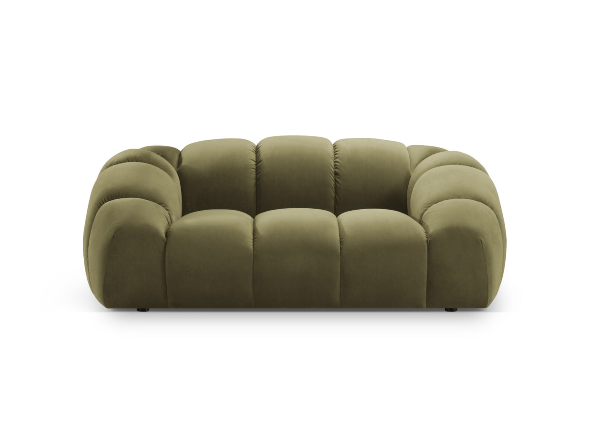 Diana Velour Sofa 2 Sitzer in Green-Salvador präsentiert im Onlineshop von KAQTU Design AG. 2er Sofa ist von Micadoni