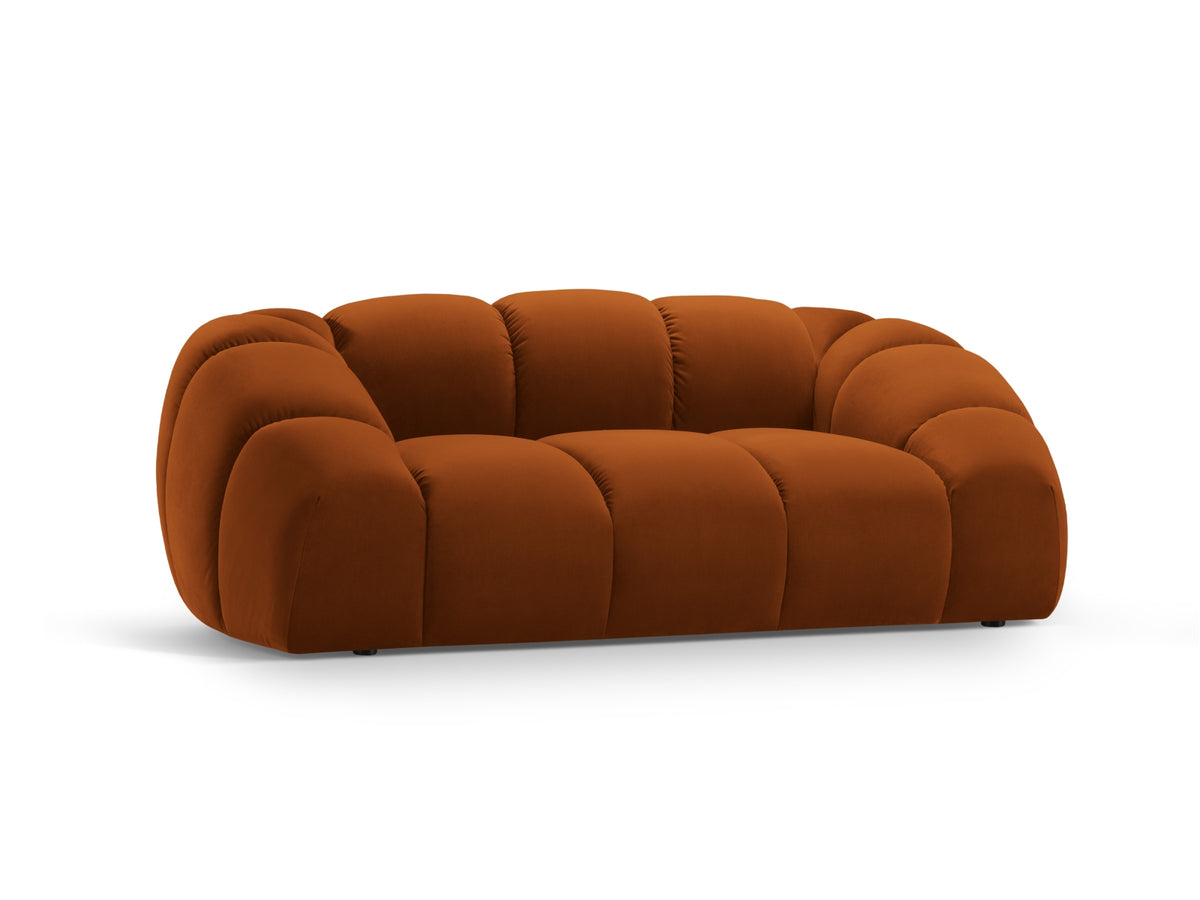 Diana Velour Sofa 2 Sitzer in Terracotta-Salvador präsentiert im Onlineshop von KAQTU Design AG. 2er Sofa ist von Micadoni