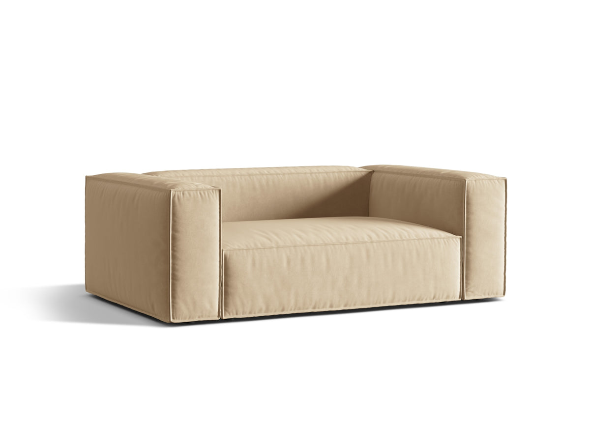 Nuria Velour Sofa 2 Sitzer in Nude-Paris präsentiert im Onlineshop von KAQTU Design AG. 2er Sofa ist von Micadoni