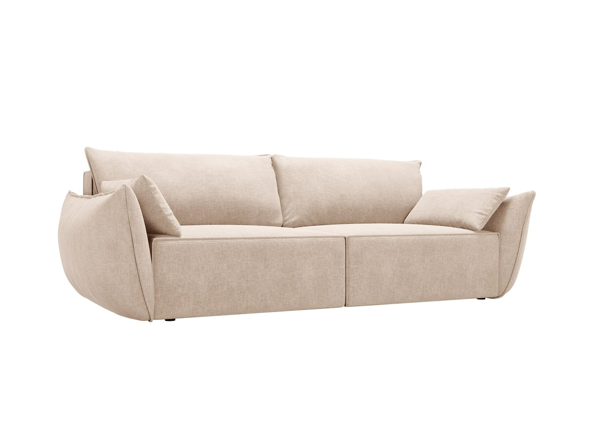 3-Sitzer Sofa Kaelle von Micadoni in leichtem Beige mit Chenille-Bezug, Bettkasten und schwarzen Kunststoffbeinen, Frontalansicht.