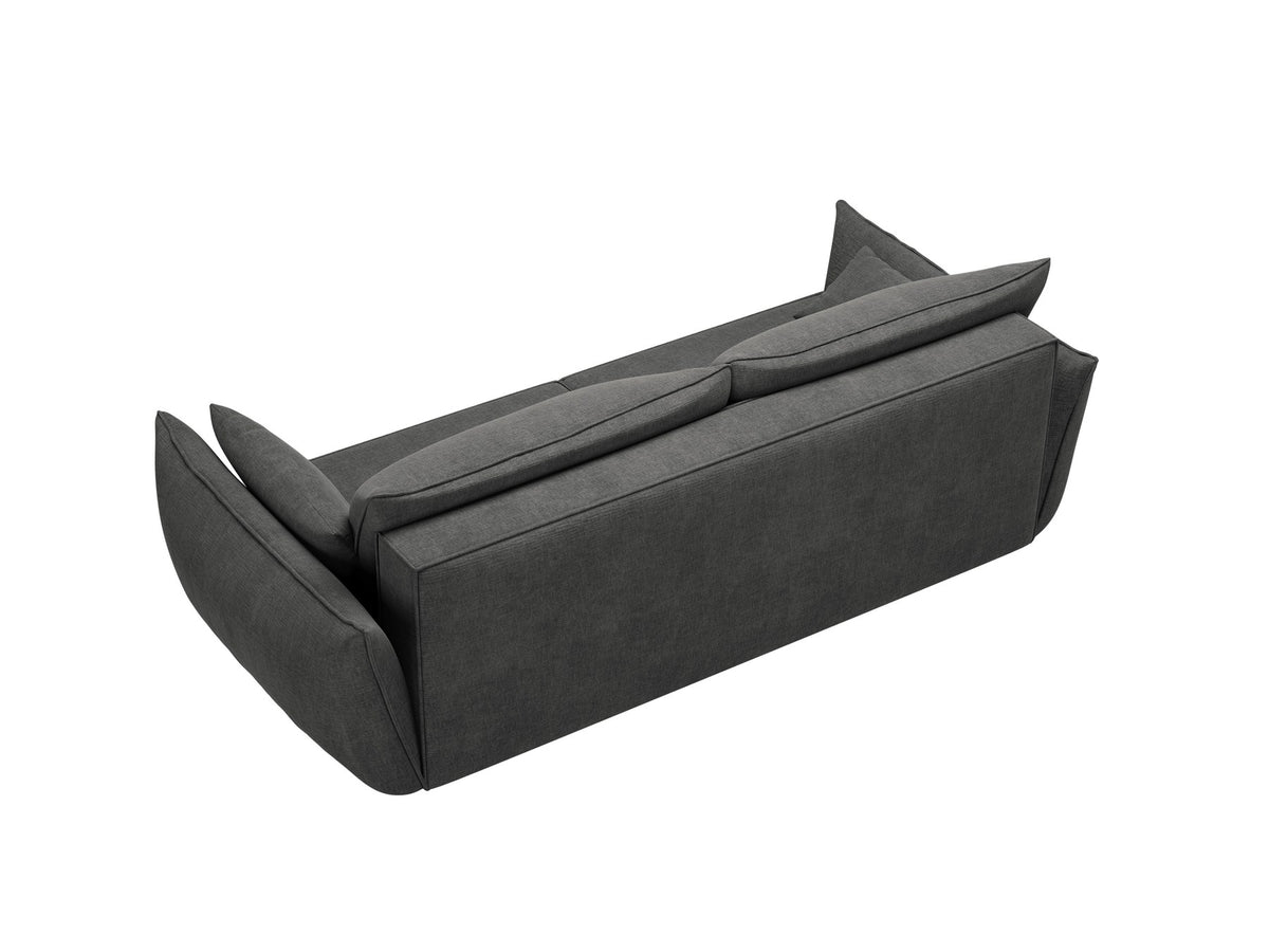 3-Sitzer Sofa Kaelle von Micadoni in leichtem Beige mit Chenille-Bezug, Bettkasten und schwarzen Kunststoffbeinen, Frontalansicht.