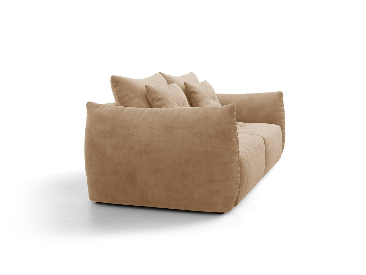 Beiges 3er Sofa Bloom von Micadoni aus samtigem Casino-Stoff mit schwarzen Kunststoffbeinen, ausklappbarer Bettfunktion und Stauraumfach.