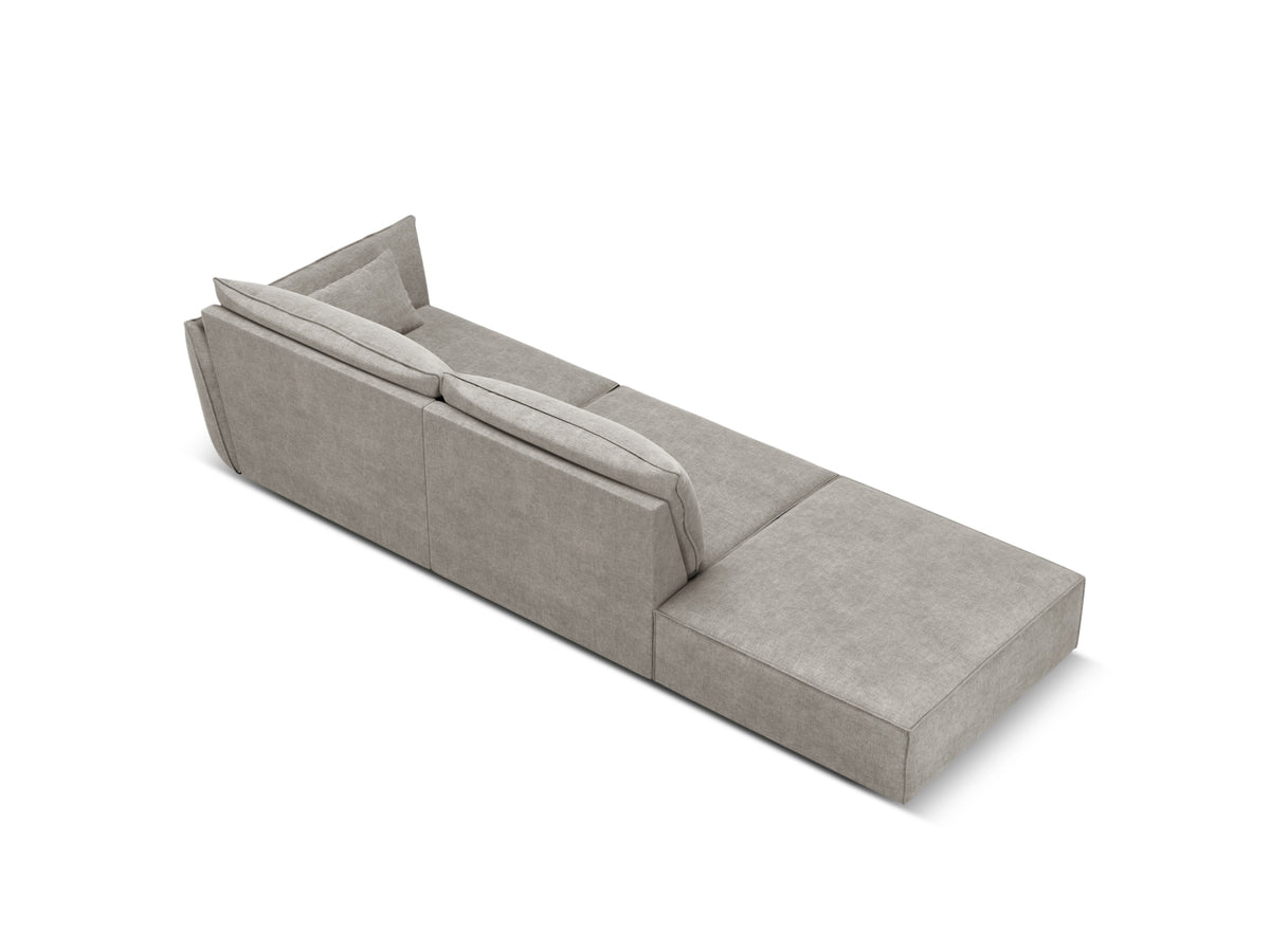Kaelle Sofa links 4 Sitzer in Light Grey-Over The Horizon präsentiert im Onlineshop von KAQTU Design AG. L-Sofa links ist von Micadoni