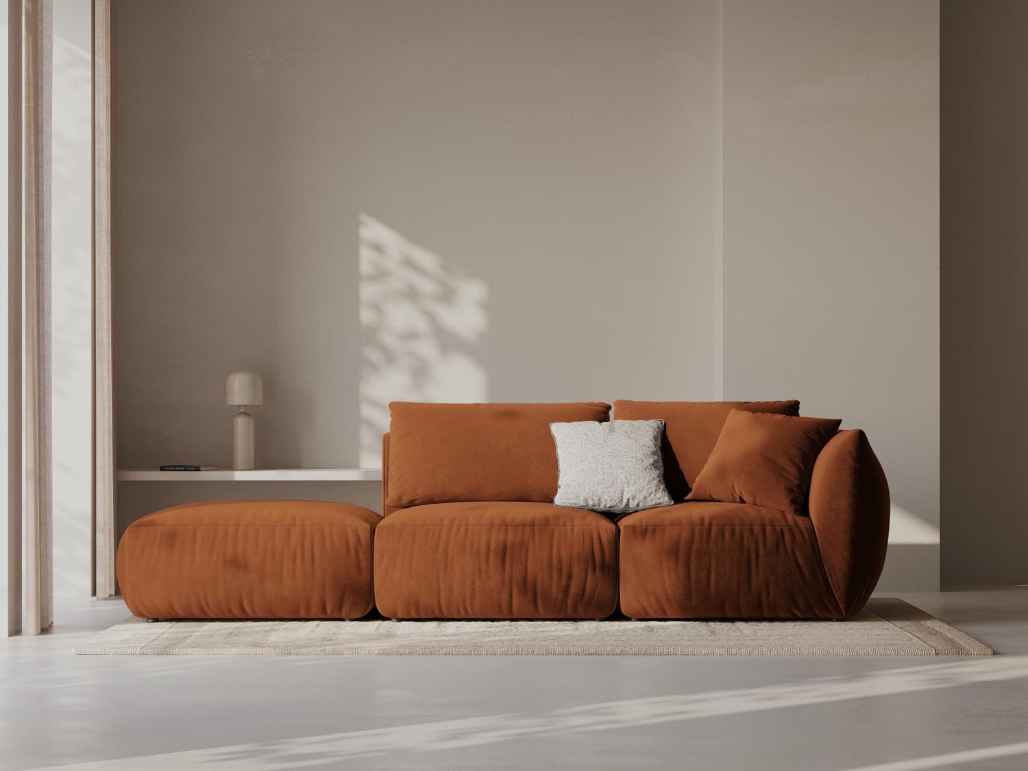 Elegantes Chris Velour 3-Sitzer Sofa in Terracotta, linksseitig, ideal für stilvolle Wohnräume, präsentiert von Micadoni.