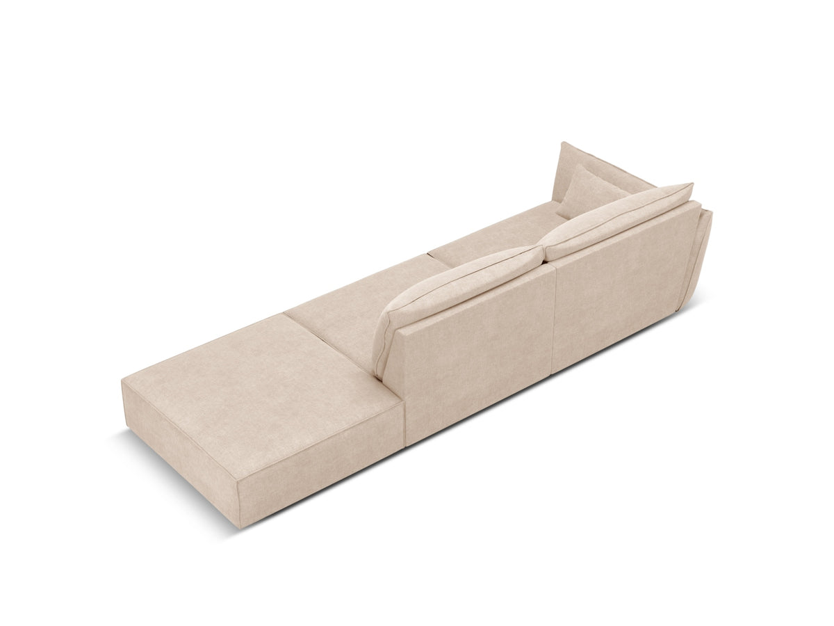 Kaelle Sofa rechts 4 Sitzer in Beige-Over The Horizon präsentiert im Onlineshop von KAQTU Design AG. L-Sofa rechts ist von Micadoni