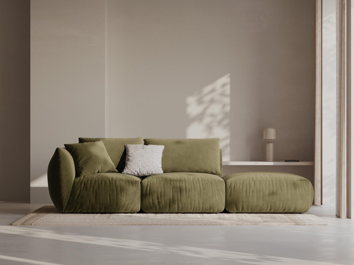 Elegantes Chris Velour Modular Sofa in sanftem Hellgrün, ideal für stilvolle Wohnräume, präsentiert von Micadoni.