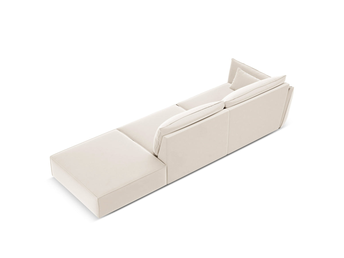 Kaelle Velour Sofa rechts 4 Sitzer in Light Beige-Bluvel präsentiert im Onlineshop von KAQTU Design AG. L-Sofa rechts ist von Micadoni