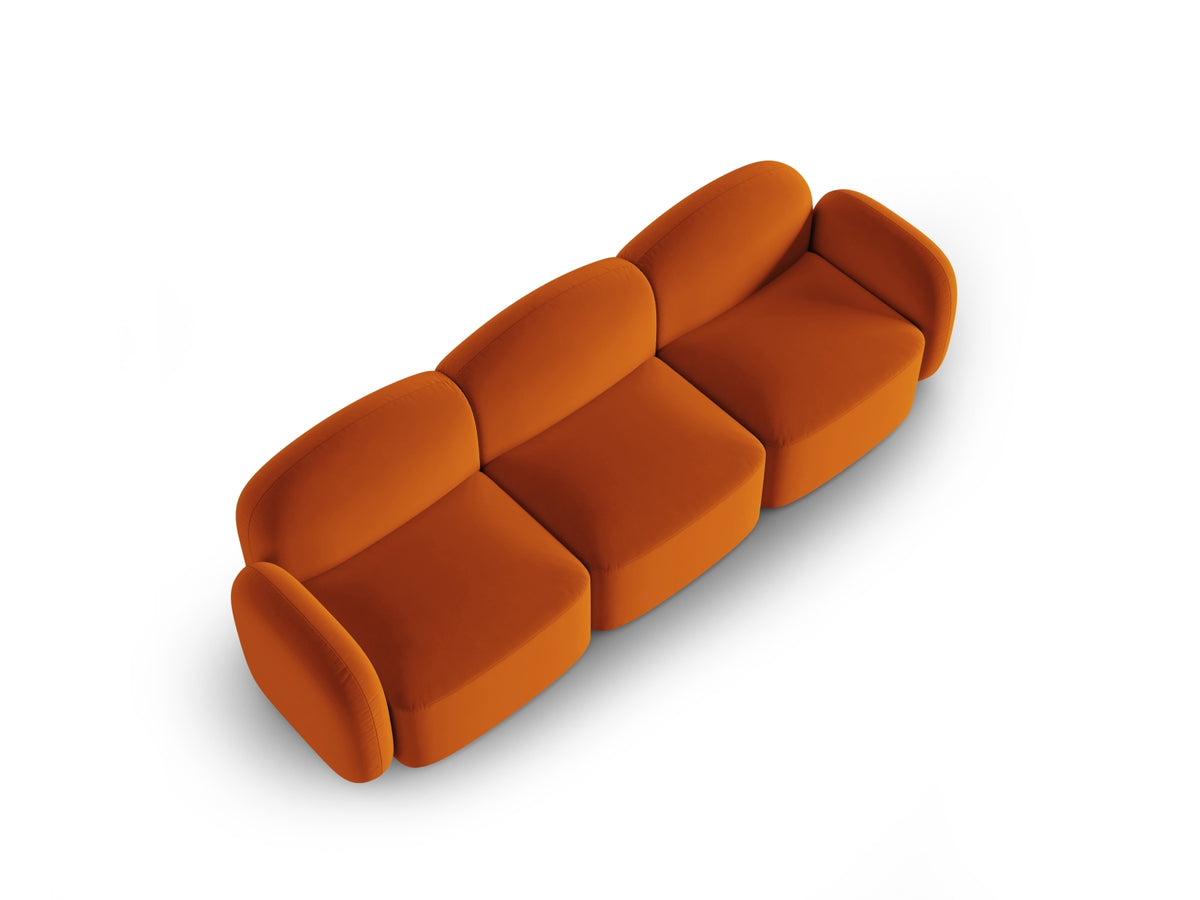 Blair Velour Sofa 3 Sitzer in Terracotta-Casino präsentiert im Onlineshop von KAQTU Design AG. 3er Sofa ist von Micadoni