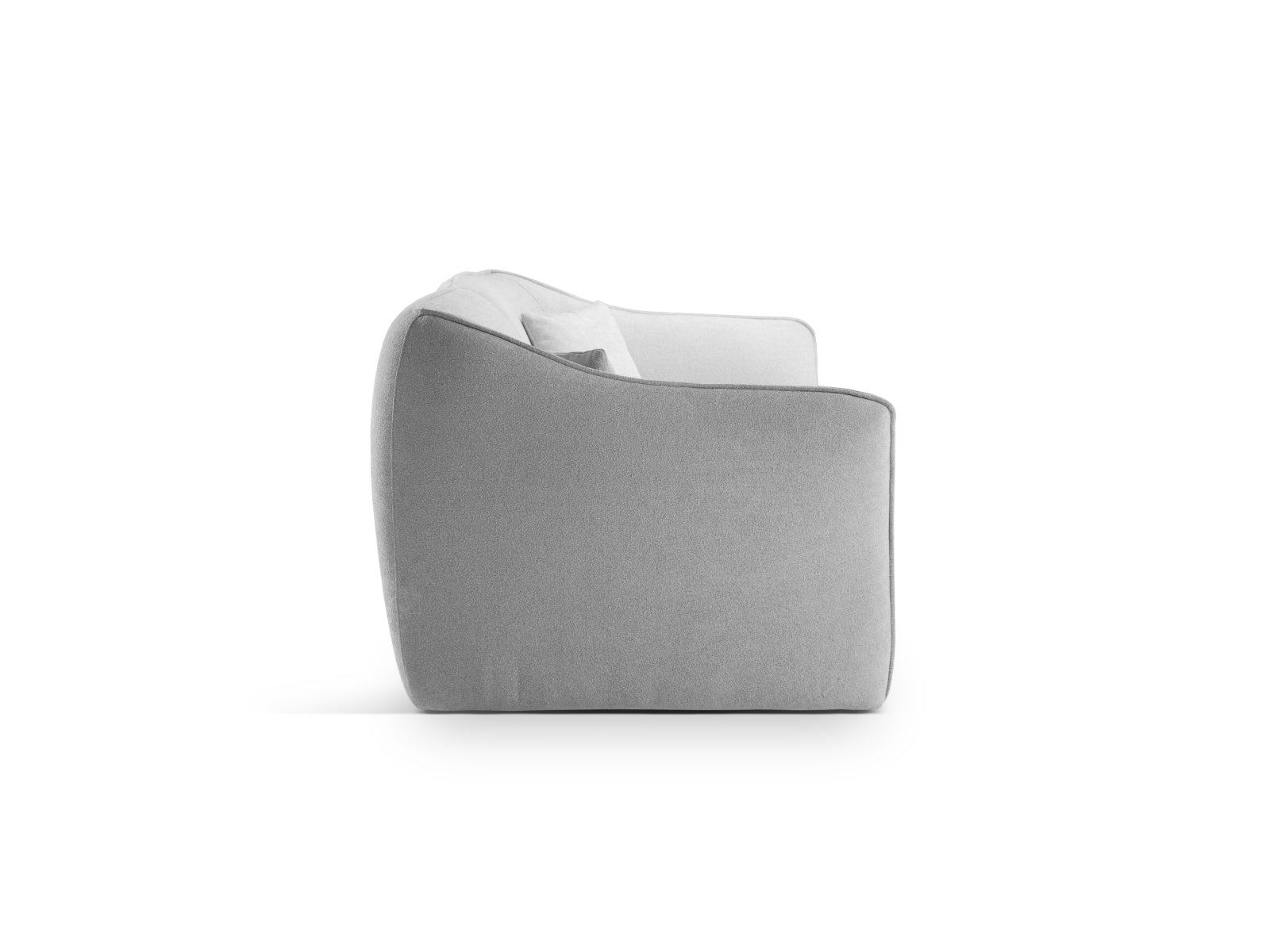 Entdecken Sie das stilvolle Hailey Sofa 3 Sitzer von Micadoni – perfektes Zusammenspiel aus zeitgemässem Design und unvergleichlichem Sitzkomfort für Ihr Zuhause.