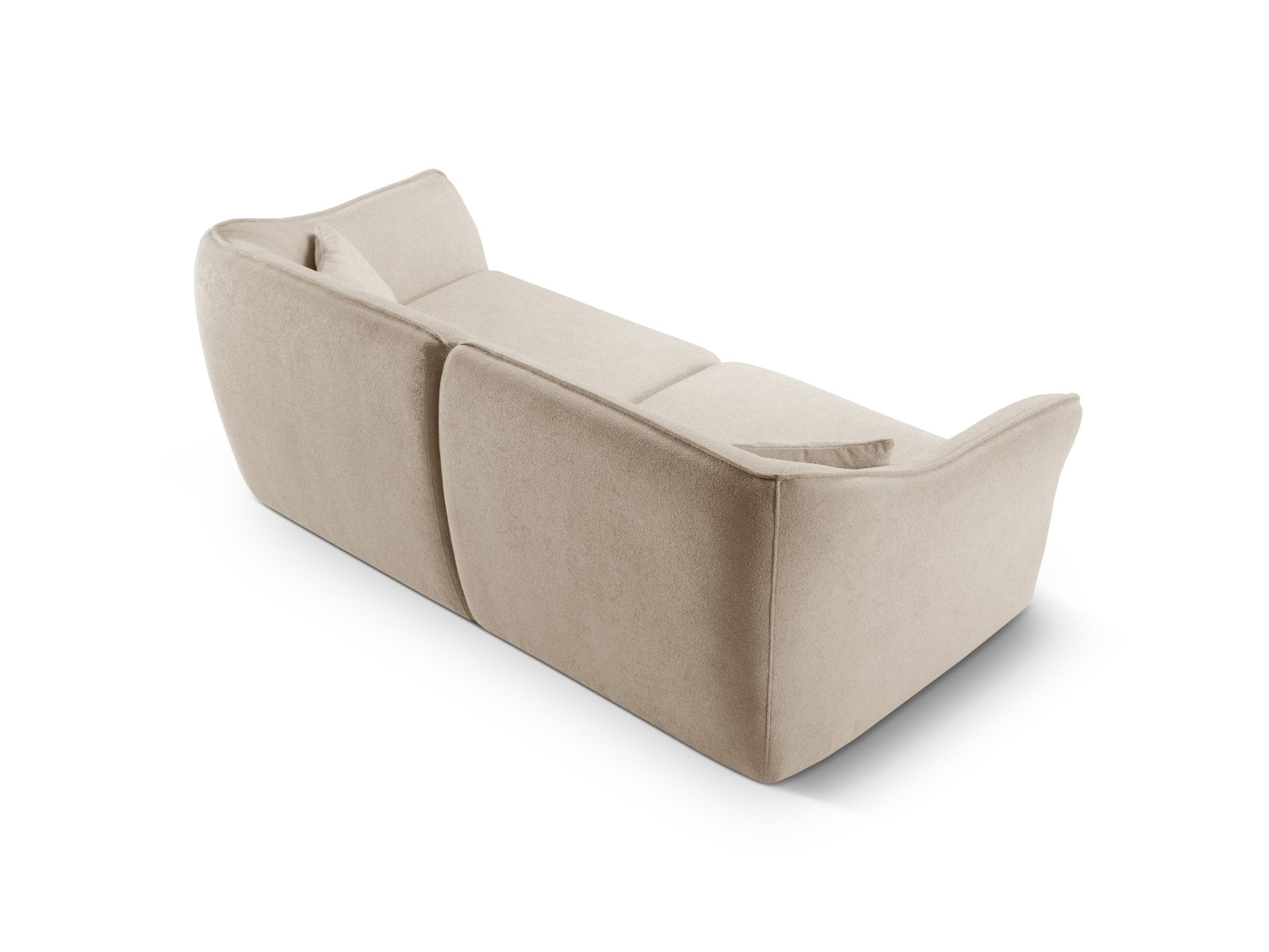 Entdecken Sie das stilvolle Hailey Sofa 3 Sitzer von Micadoni – perfektes Zusammenspiel aus zeitgemässem Design und unvergleichlichem Sitzkomfort für Ihr Zuhause.