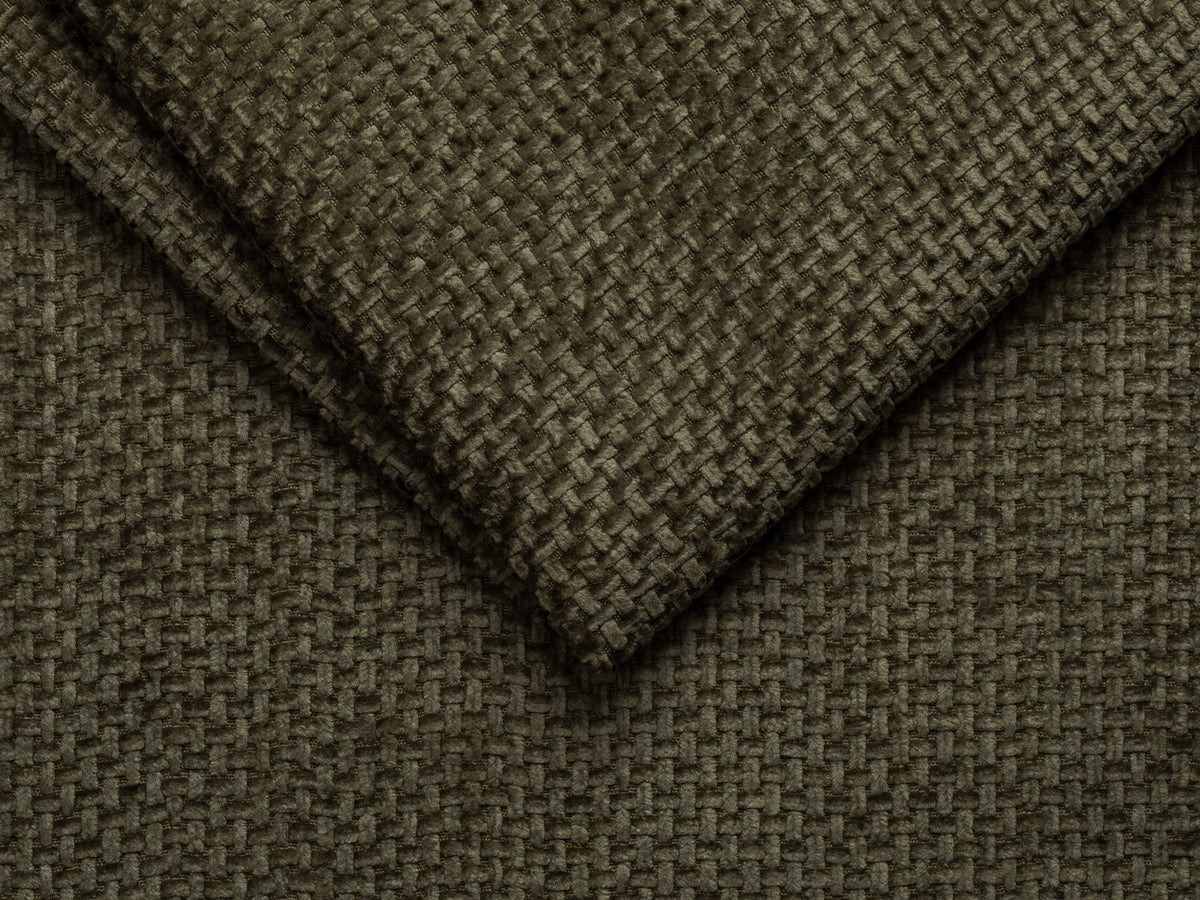 Beige gepolstertes 3er Sofa Jennifer von Micadoni mit schwarzen Kunststoffbeinen und leicht geneigter Rückenlehne, Stoffbezug Bluvel.