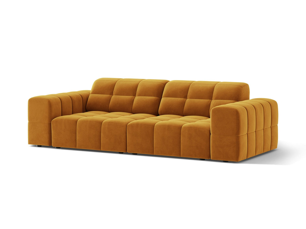 Beige gepolstertes 3er Sofa Jennifer von Micadoni mit schwarzen Kunststoffbeinen und leicht geneigter Rückenlehne, Stoffbezug Bluvel.