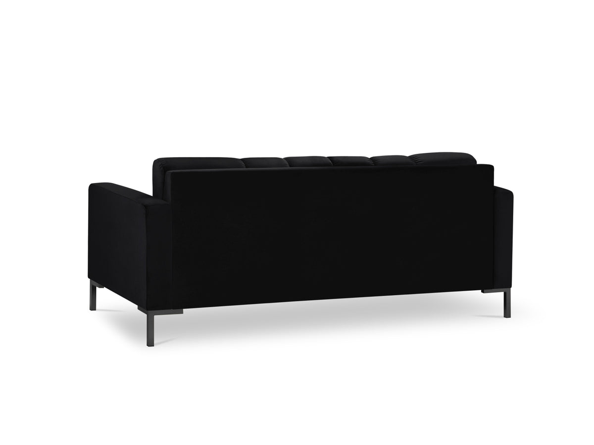Mamaia Velour Sofa 3 Sitzer in Black/Schwarz-Bluvel präsentiert im Onlineshop von KAQTU Design AG. 3er Sofa ist von Micadoni