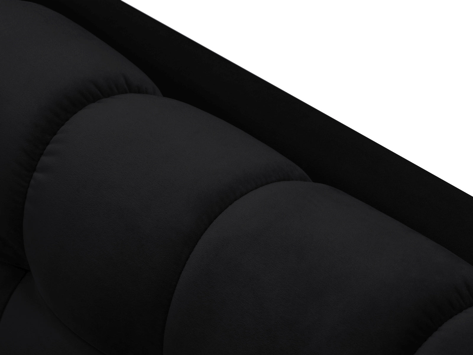Mamaia Velour Sofa 3 Sitzer in Black/Schwarz-Bluvel präsentiert im Onlineshop von KAQTU Design AG. 3er Sofa ist von Micadoni