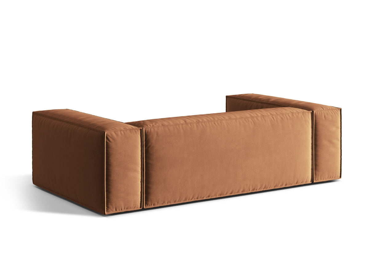 Nuria Velour Sofa 3 Sitzer in Honey-Paris präsentiert im Onlineshop von KAQTU Design AG. 3er Sofa ist von Micadoni